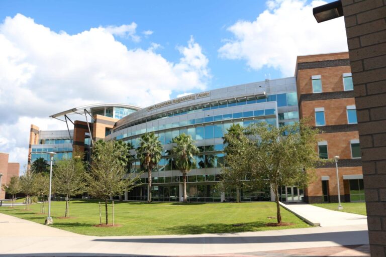 Read more about the article University of Central Florida (UCF) Acceptance Rate